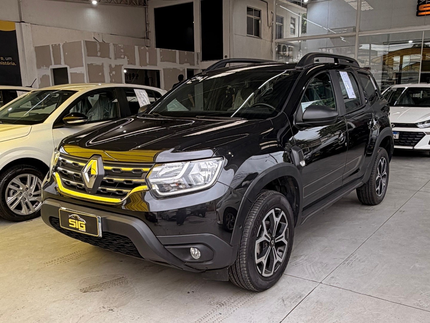 RENAULT DUSTER 1.6 16V SCE FLEX ICONIC X-TRONIC 2024 Preto seminovo à venda em Duque de Caxias - Miniatura Interior - SIG Multimarcas