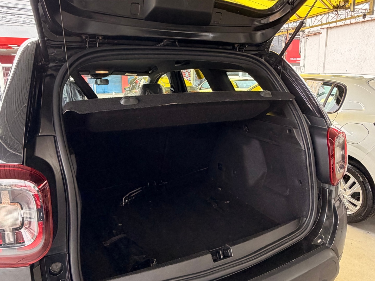 RENAULT DUSTER 1.6 16V SCE FLEX ICONIC X-TRONIC 2024 Preto seminovo à venda em Duque de Caxias - Miniatura Vista 6 - SIG Multimarcas