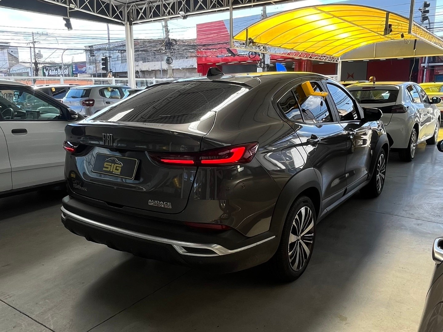 FIAT FASTBACK 1.0 TURBO 200 FLEX AUDACE CVT 2025 Cinza - Miniatura 4 - SIG Multimarcas