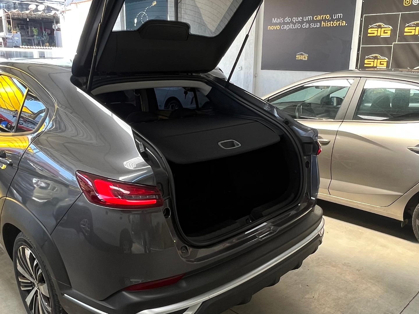 FIAT FASTBACK 1.0 TURBO 200 FLEX AUDACE CVT 2025 Cinza - Miniatura 5 - SIG Multimarcas