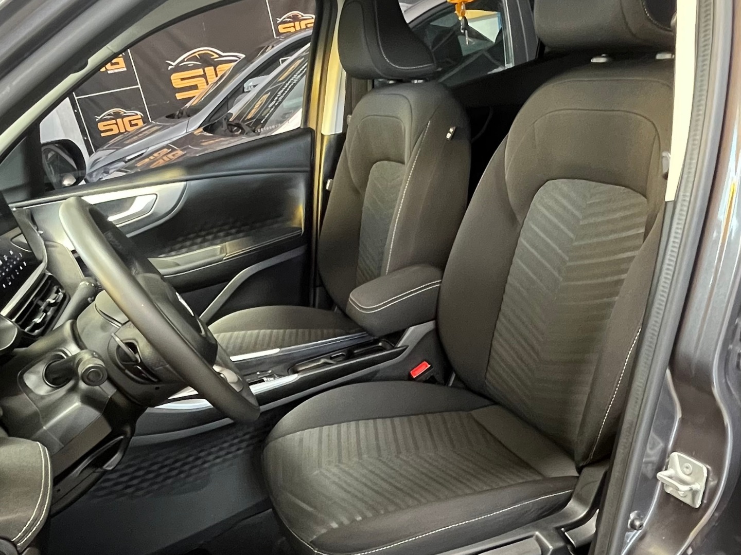 FIAT FASTBACK 1.0 TURBO 200 FLEX AUDACE CVT 2025 Cinza - Miniatura 8 - SIG Multimarcas