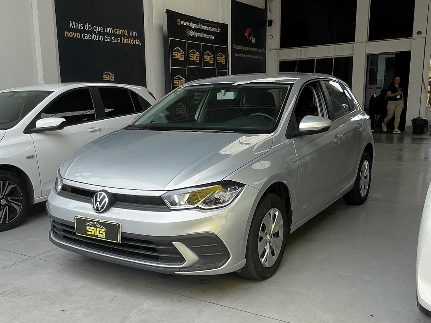 VOLKSWAGEN POLO 1.0 MPI MANUAL 2024 Prata - Miniatura 3 - SIG Multimarcas