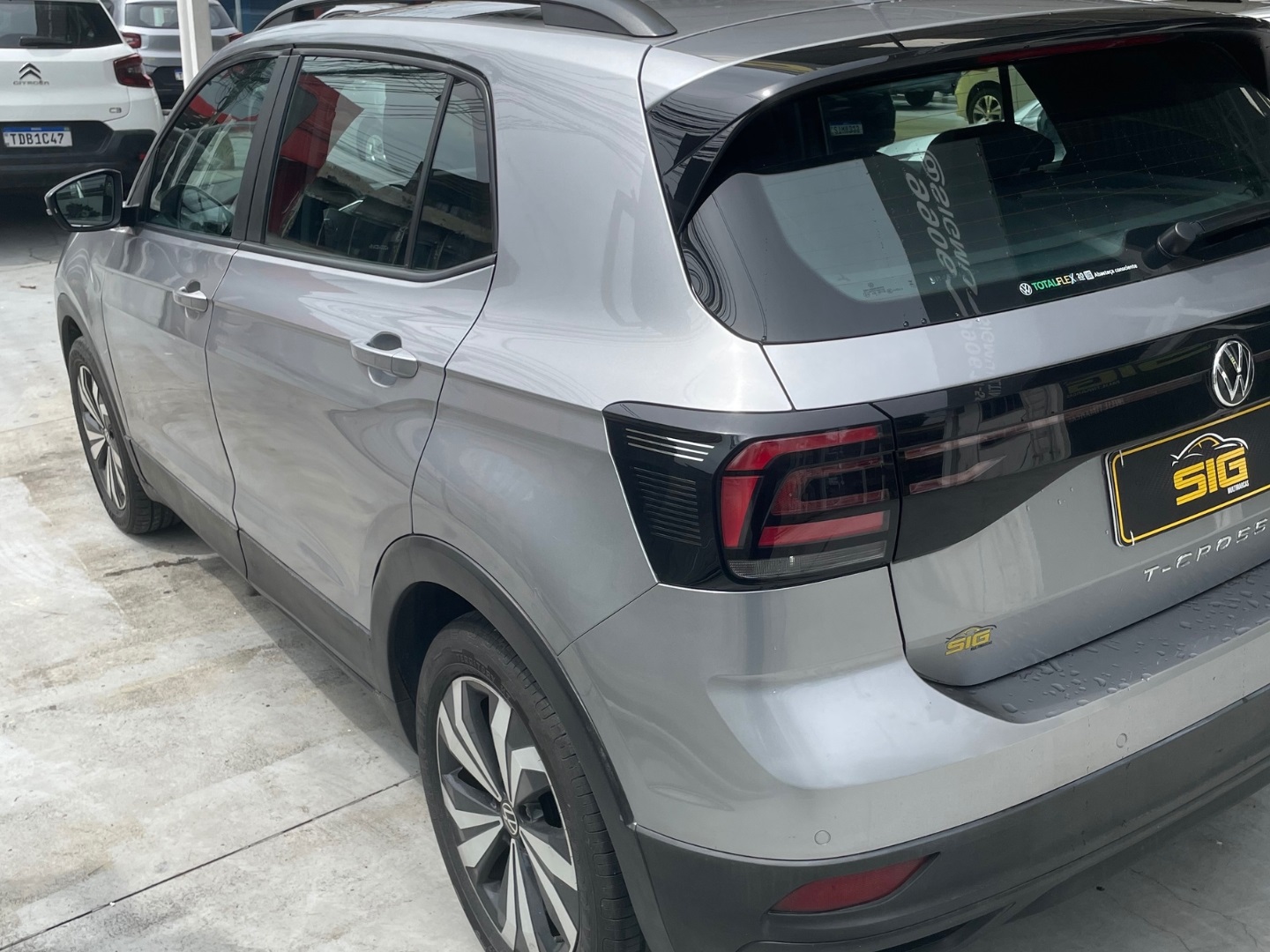 VOLKSWAGEN T-CROSS 1.0 200 TSI TOTAL FLEX AUTOMÁTICO 2024 Prata - Miniatura 8 - SIG Multimarcas