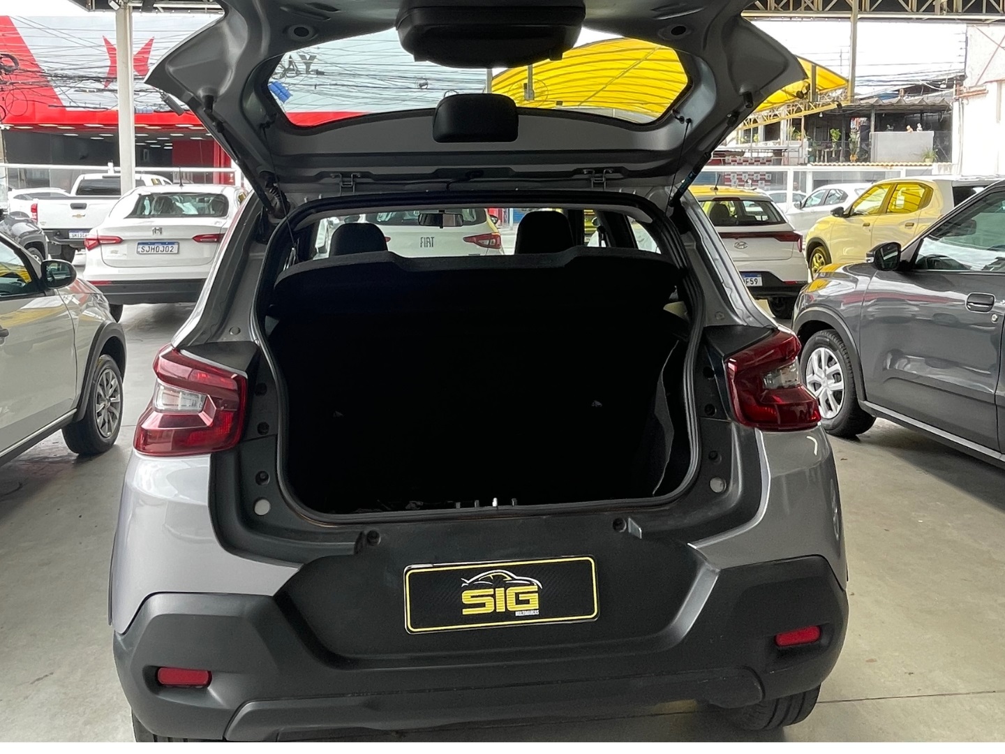 CITROEN C3 1.0 FIREFLY FLEX LIVE PACK MANUAL 2025 Cinza - Miniatura 7 - SIG Multimarcas