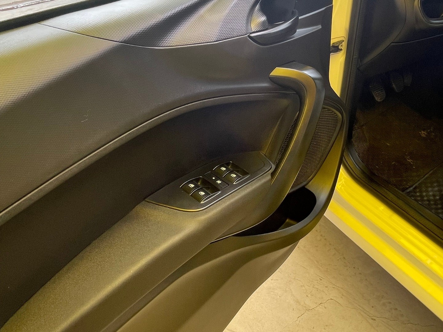 FIAT CRONOS 1.0 FIREFLY FLEX DRIVE MANUAL 2025 Branco - Miniatura 7 - SIG Multimarcas