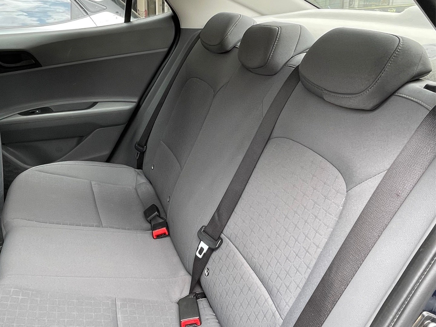 HYUNDAI HB20S 1.0 12V FLEX COMFORT PLUS MANUAL 2024 Azul - Miniatura 7 - SIG Multimarcas