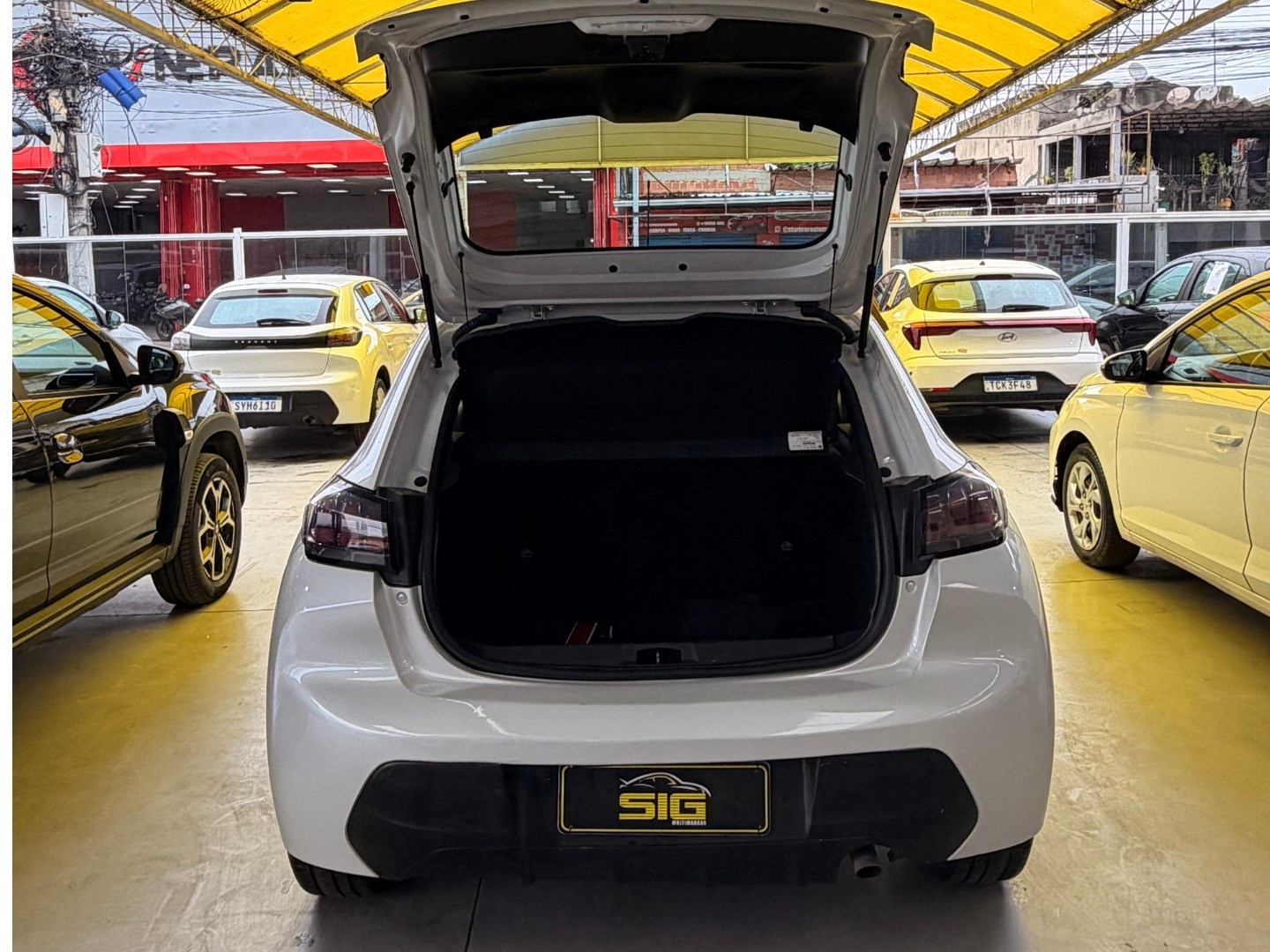 PEUGEOT 208 1.6 16V FLEX ACTIVE AT6 2024 Branco seminovo à venda em Duque de Caxias - Miniatura Detalhe - SIG Multimarcas