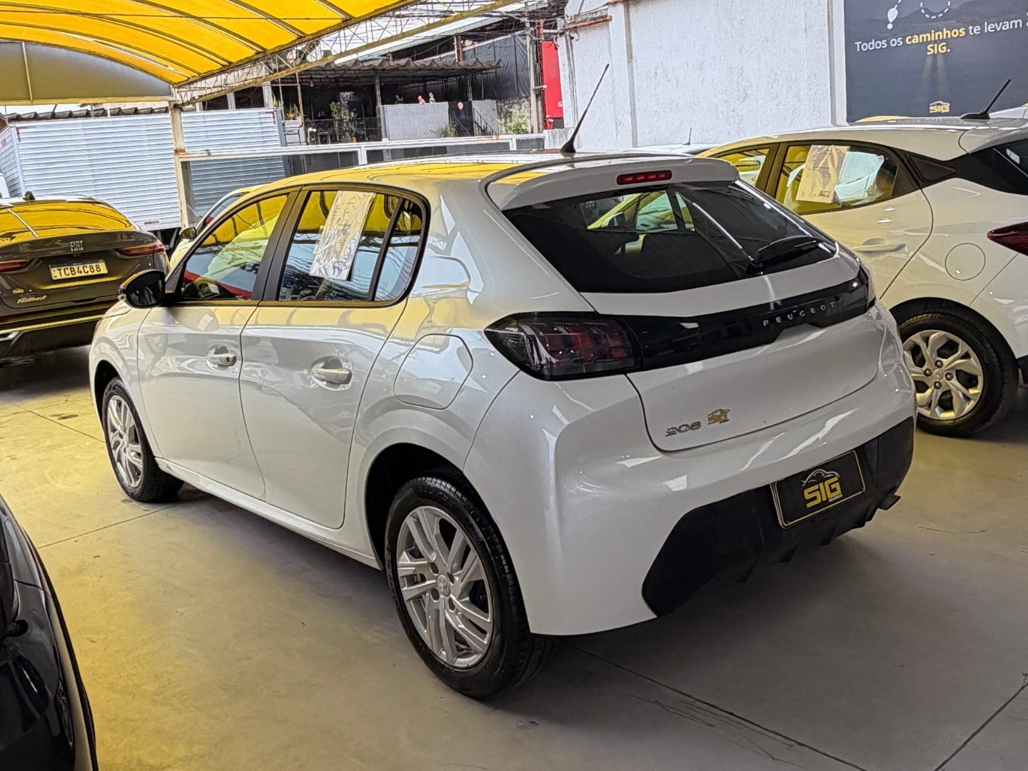 PEUGEOT 208 1.6 16V FLEX ACTIVE AT6 2024 Branco seminovo à venda em Duque de Caxias - Miniatura Vista 7 - SIG Multimarcas