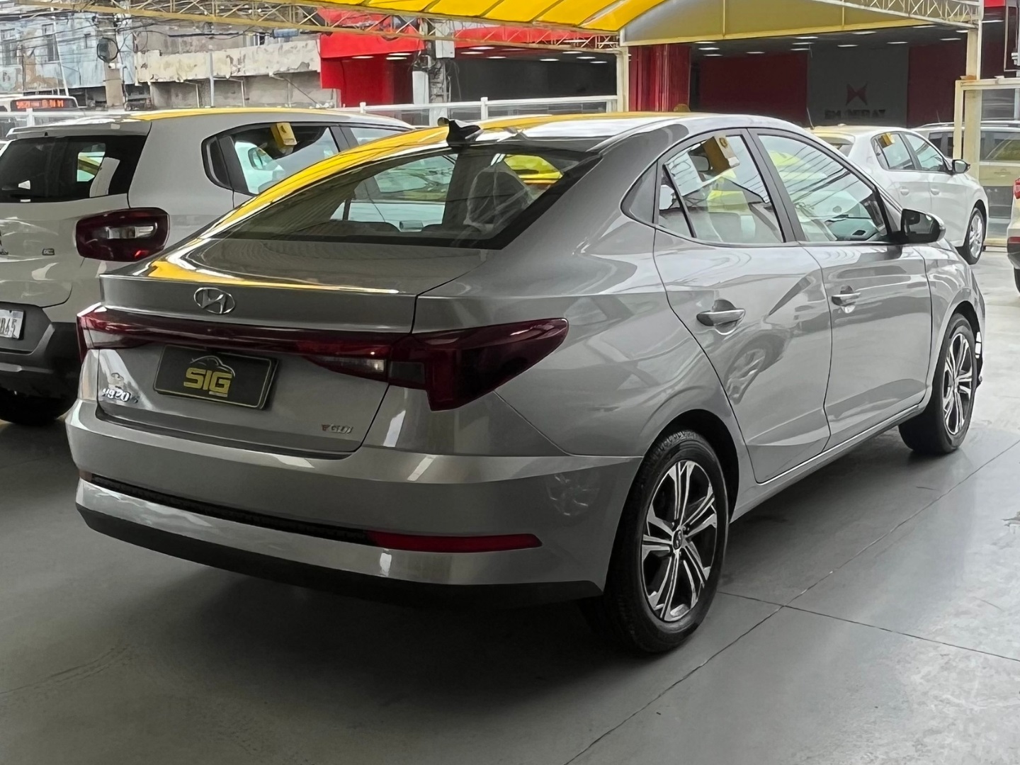 HYUNDAI HB20S 1.0 TGDI FLEX COMFORT PLUS AUTOMÁTICO 2024 Prata - Miniatura 8 - SIG Multimarcas