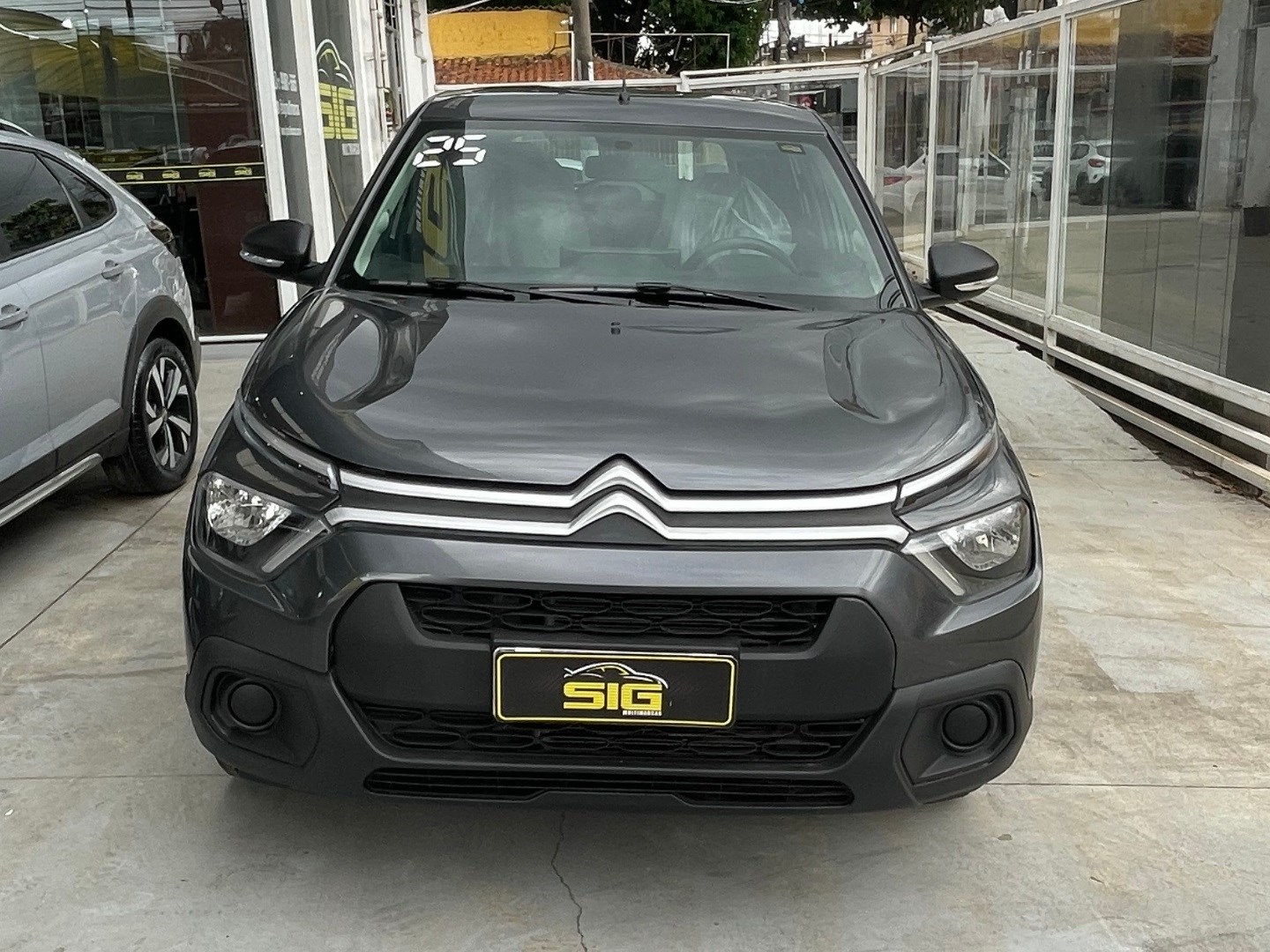 CITROEN C3 1.0 FIREFLY FLEX LIVE PACK MANUAL 2025 na cor Cinza com 53.760 km - Imagem 1 - SIG Multimarcas