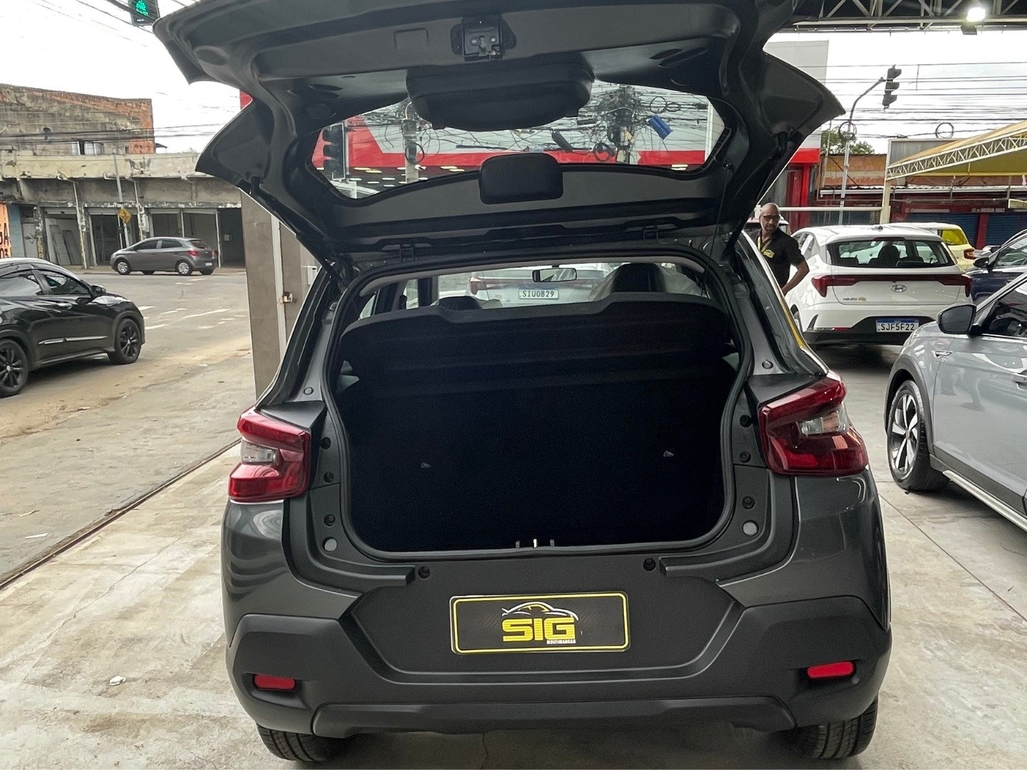 CITROEN C3 1.0 FIREFLY FLEX LIVE PACK MANUAL 2025 Cinza - Miniatura 7 - SIG Multimarcas