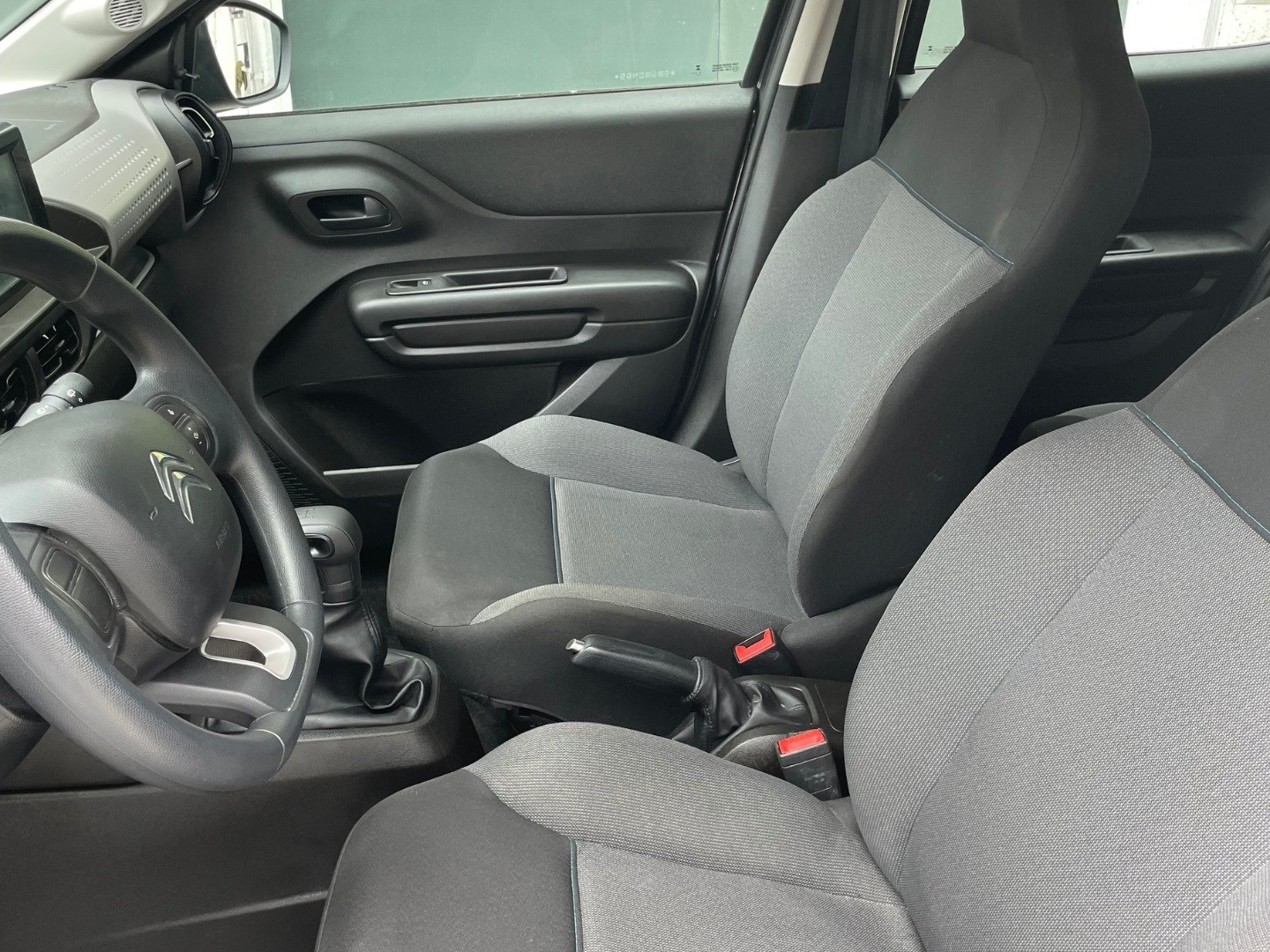 CITROEN C3 1.0 FIREFLY FLEX LIVE PACK MANUAL 2025 Cinza - Miniatura 8 - SIG Multimarcas