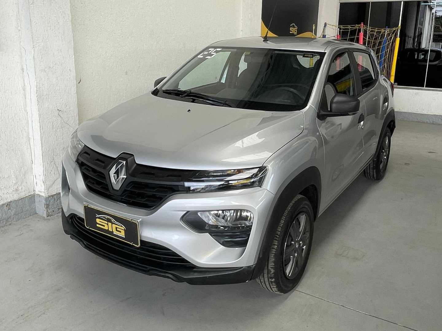 RENAULT KWID 1.0 12V SCE FLEX ZEN MANUAL 2025 Prata - Miniatura 3 - SIG Multimarcas