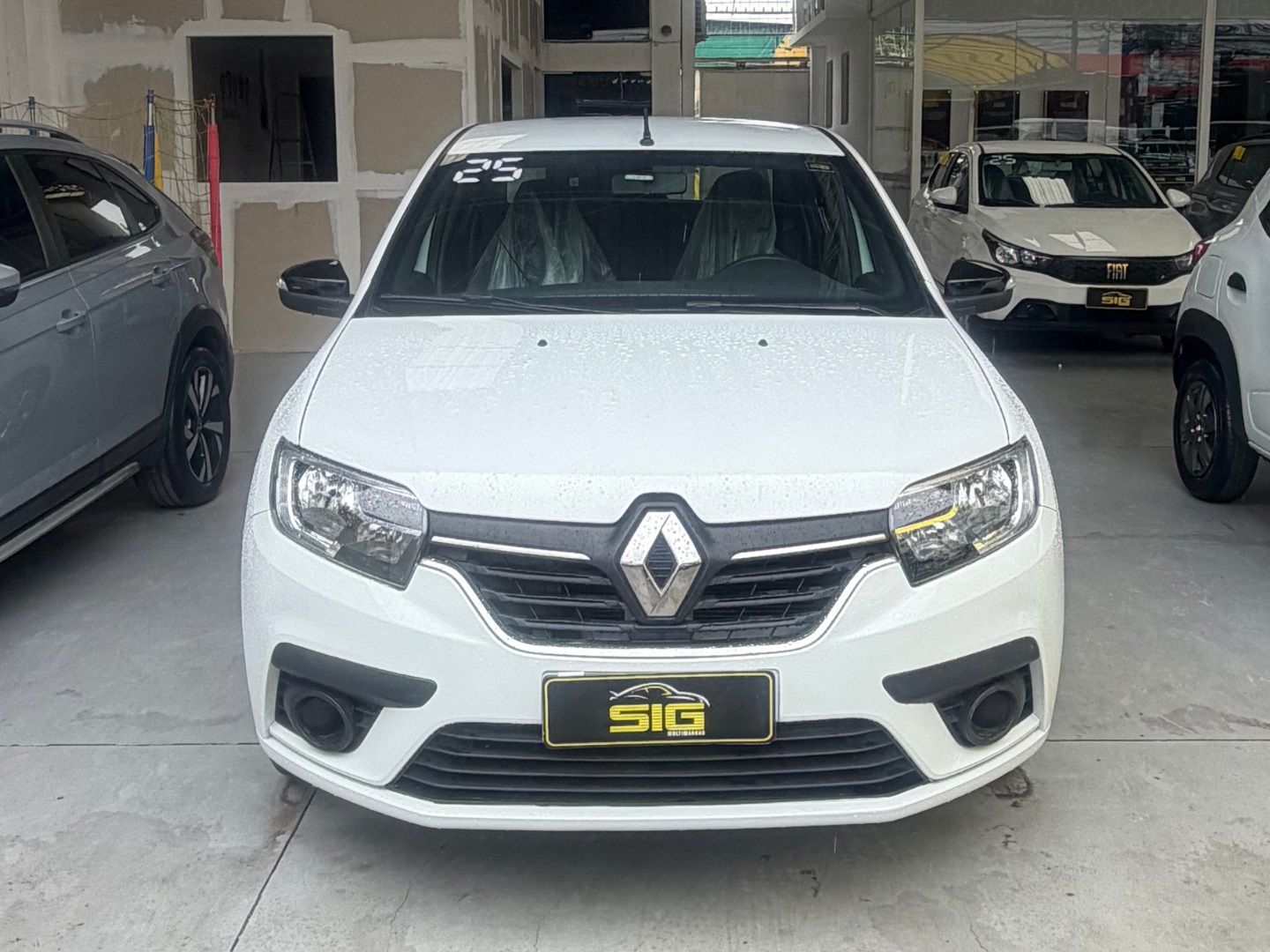 RENAULT LOGAN 1.0 12V SCE FLEX ZEN MANUAL 2025 Branco seminovo à venda em Duque de Caxias - Frente - SIG Multimarcas