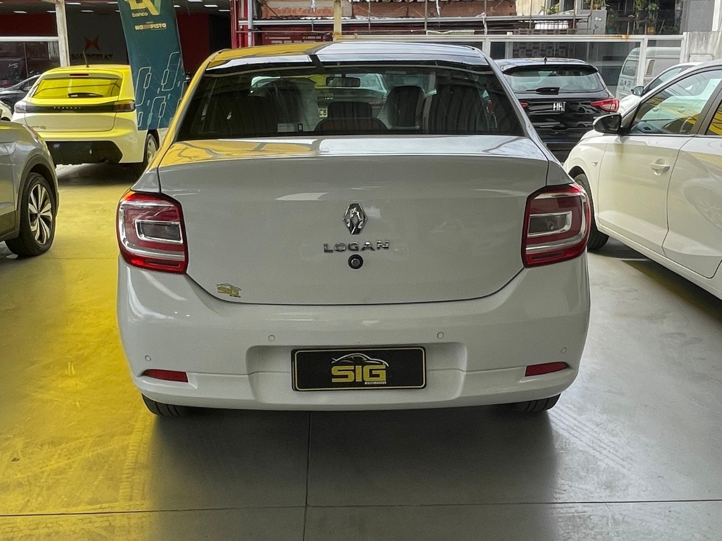 RENAULT LOGAN 1.0 12V SCE FLEX ZEN MANUAL 2025 Branco - Miniatura 4 - SIG Multimarcas