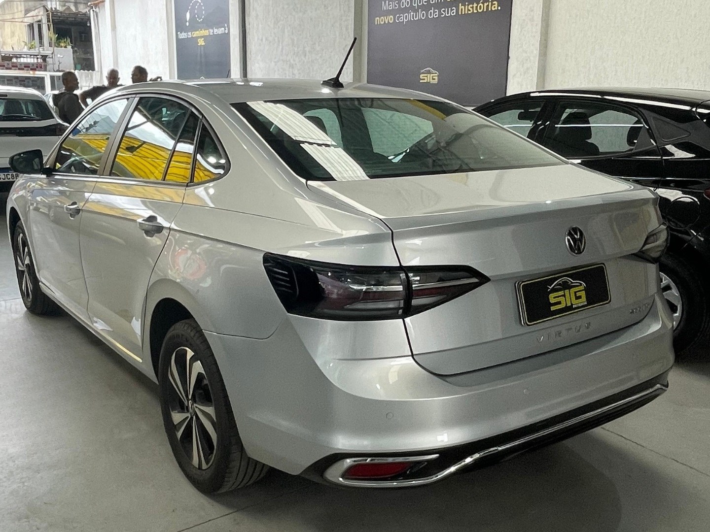 VOLKSWAGEN VIRTUS 1.0 12V 200 TSI COMFORTLINE FLEX AUTOMÁTICO 2025 Prata - Miniatura 5 - SIG Multimarcas