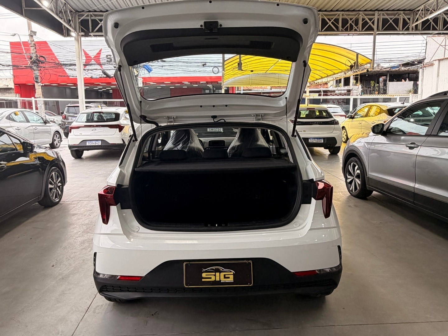 HYUNDAI HB20 1.0 12V FLEX SENSE PLUS MANUAL 2025 Branco seminovo à venda em Duque de Caxias - Miniatura Detalhe - SIG Multimarcas