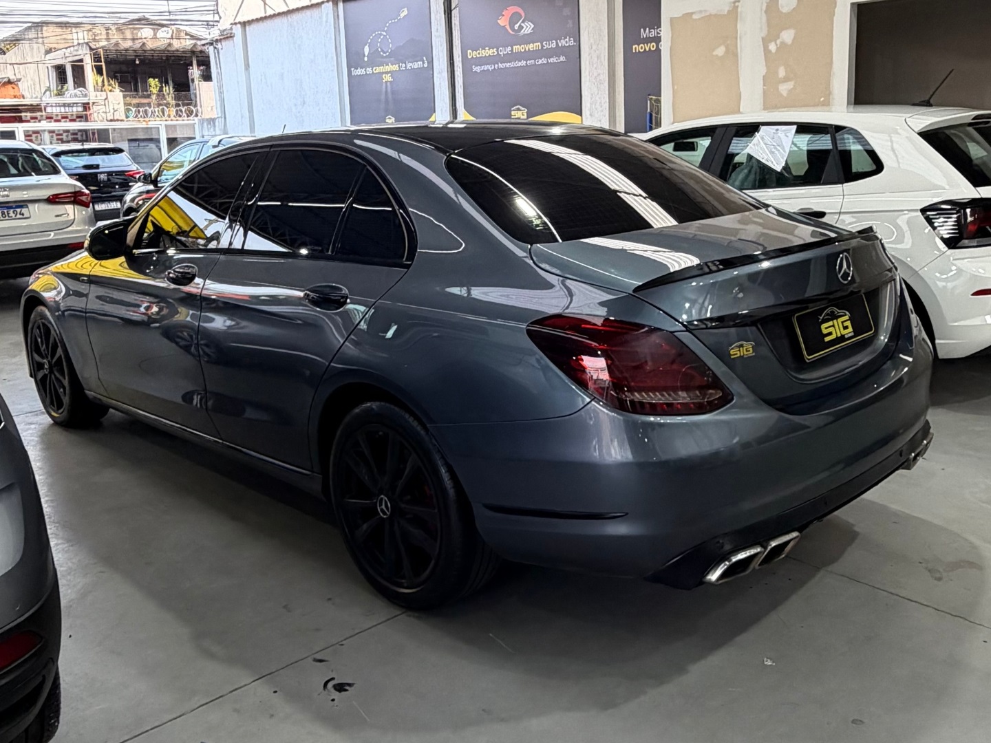 MERCEDES-BENZ C 180 1.6 CGI FLEX AVANTGARDE 9G-TRONIC 2017 Cinza seminovo à venda em Duque de Caxias - Miniatura Detalhe - SIG Multimarcas