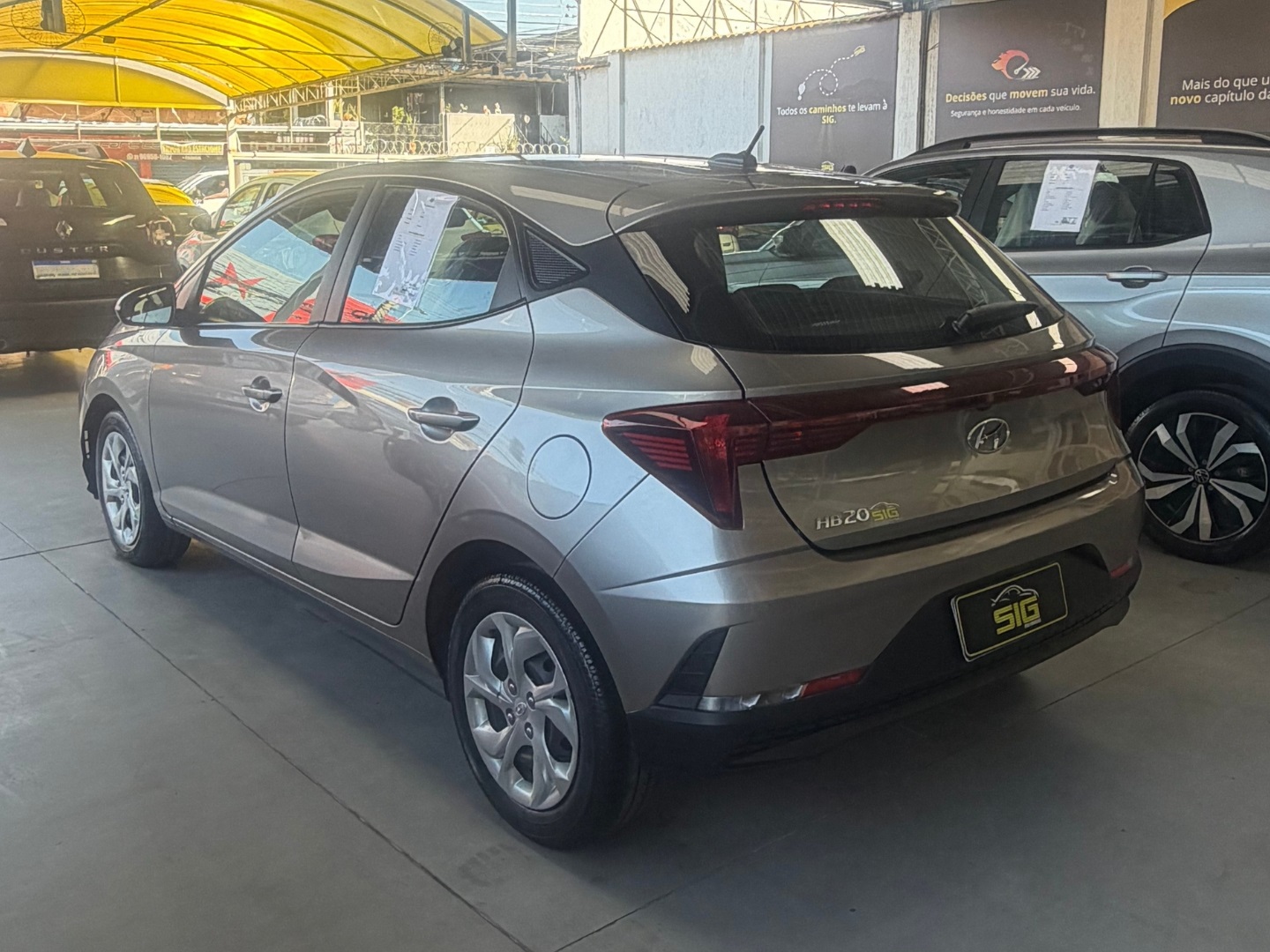 HYUNDAI HB20 1.0 12V FLEX COMFORT PLUS MANUAL 2025 Prata seminovo à venda em Duque de Caxias - Miniatura Interior - SIG Multimarcas