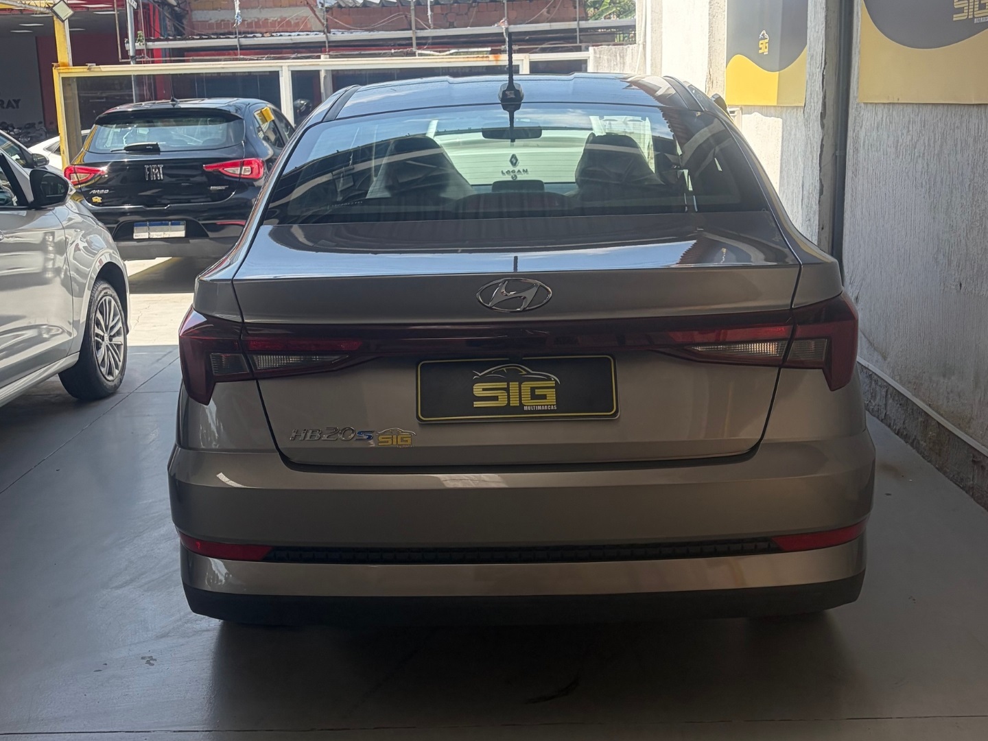 HYUNDAI HB20S 1.0 12V FLEX COMFORT PLUS MANUAL 2025 Prata seminovo à venda em Duque de Caxias - Miniatura Interior - SIG Multimarcas