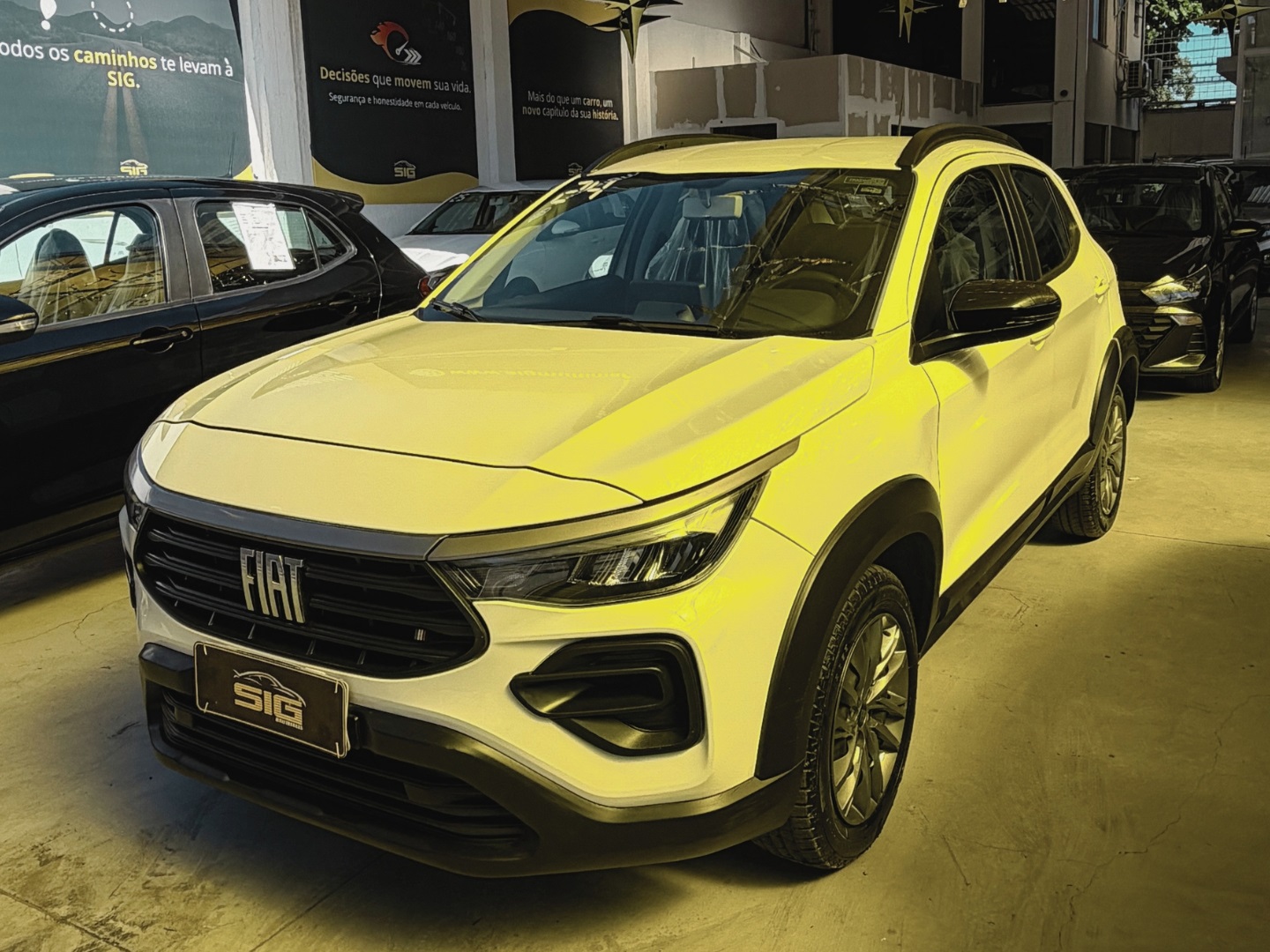 FIAT PULSE 1.3 FLEX DRIVE CVT 2024 Branco seminovo à venda em Duque de Caxias - Miniatura Traseira - SIG Multimarcas