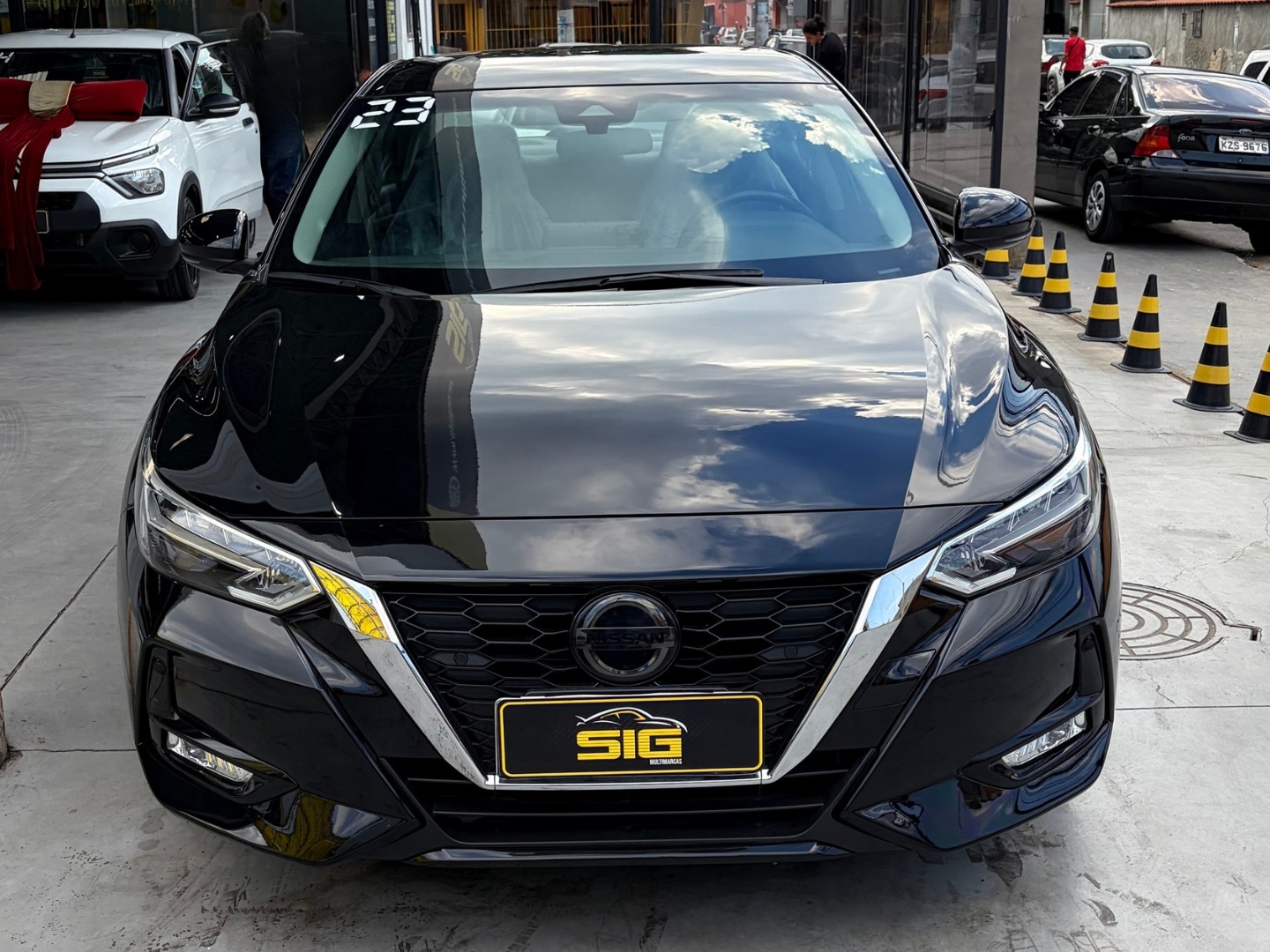 NISSAN SENTRA 2.0 16V GASOLINA ADVANCE XTRONIC 2023 Preto seminovo à venda em Duque de Caxias - Miniatura Lateral - SIG Multimarcas