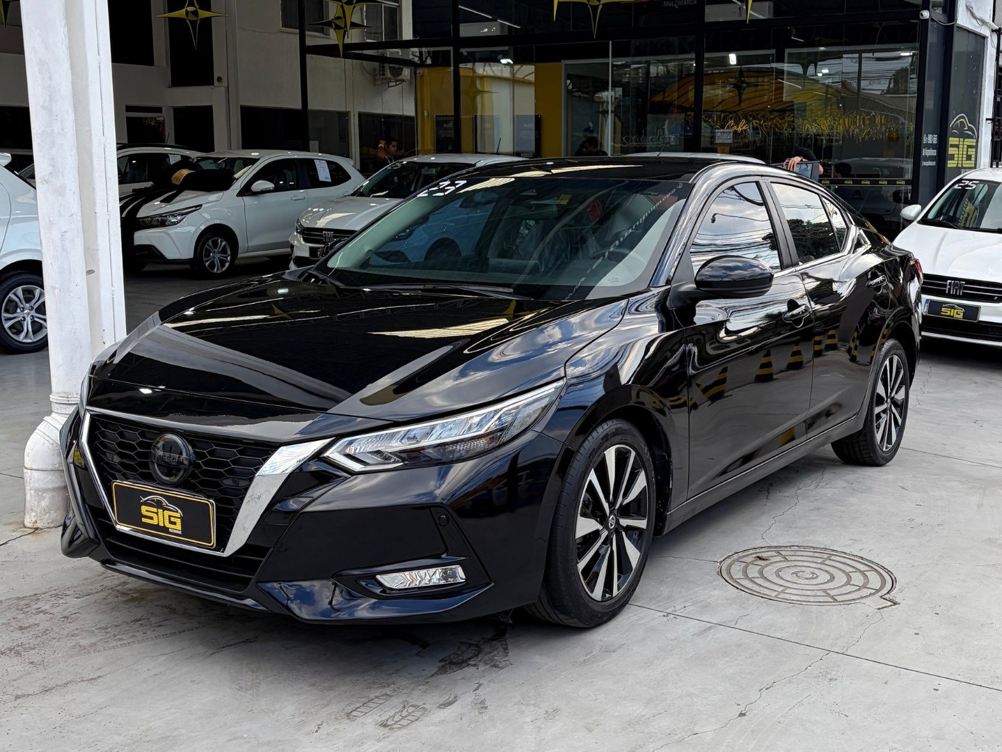 NISSAN SENTRA 2.0 16V GASOLINA ADVANCE XTRONIC 2023 Preto seminovo à venda em Duque de Caxias - Miniatura Traseira - SIG Multimarcas