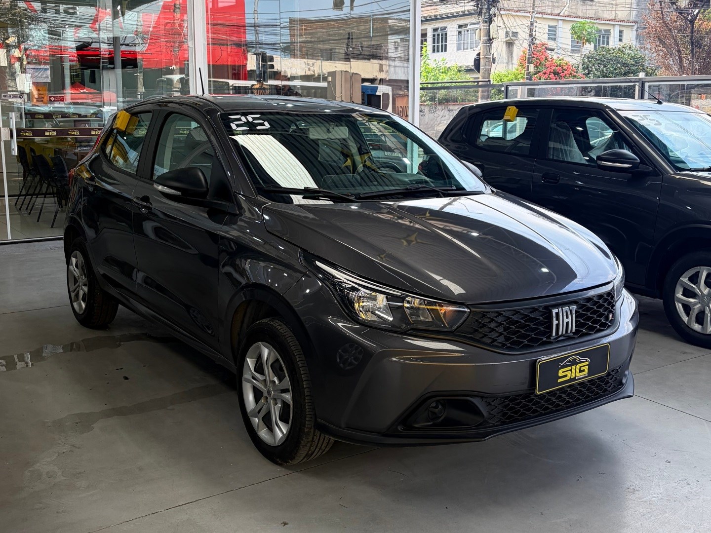 FIAT ARGO 1.0 FIREFLY FLEX DRIVE MANUAL 2025 Cinza seminovo à venda em Duque de Caxias - Miniatura Lateral - SIG Multimarcas