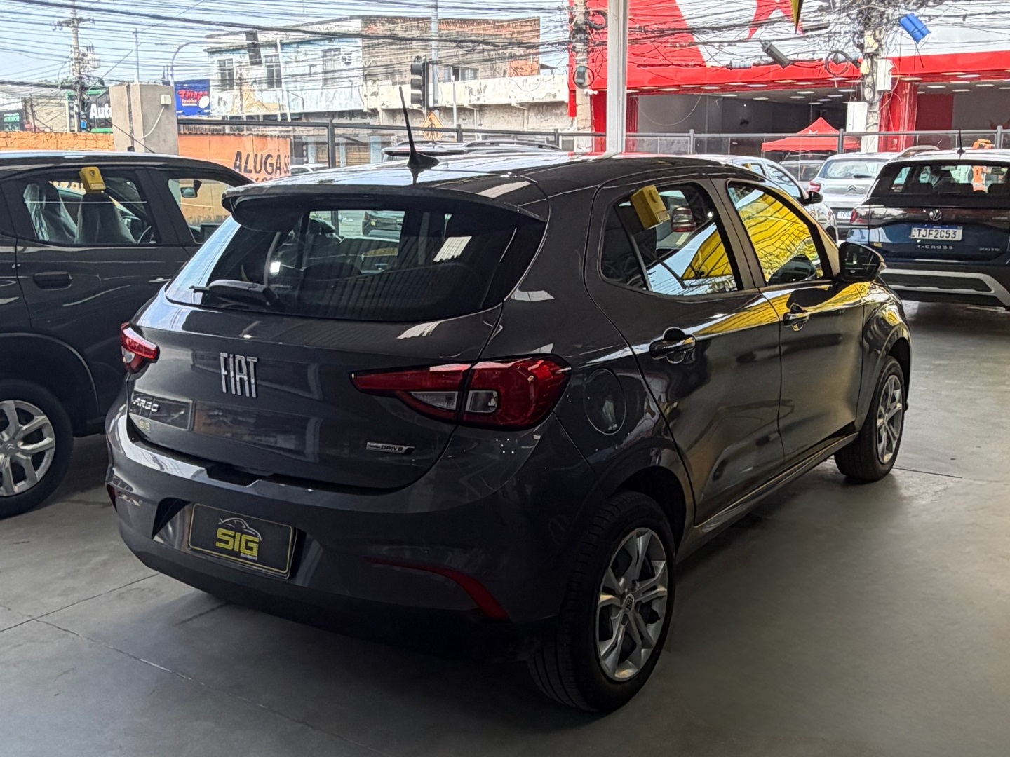 FIAT ARGO 1.0 FIREFLY FLEX DRIVE MANUAL 2025 Cinza seminovo à venda em Duque de Caxias - Miniatura Detalhe - SIG Multimarcas