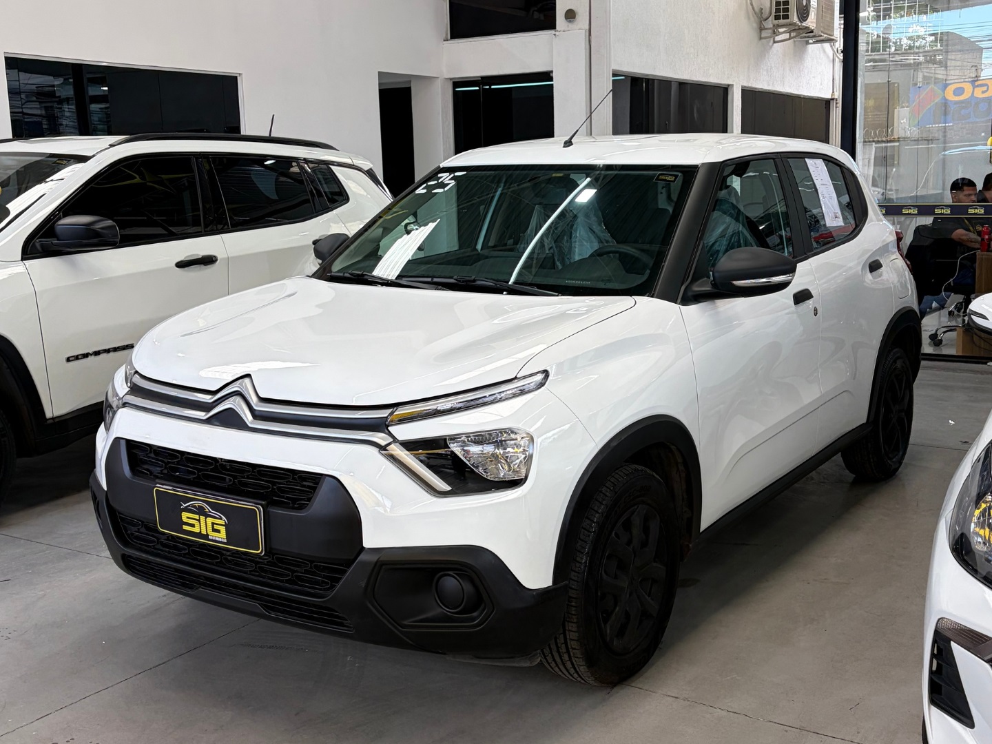 CITROEN C3 1.0 FIREFLY FLEX LIVE PACK MANUAL 2025 Branco seminovo à venda em Duque de Caxias - Miniatura Traseira - SIG Multimarcas