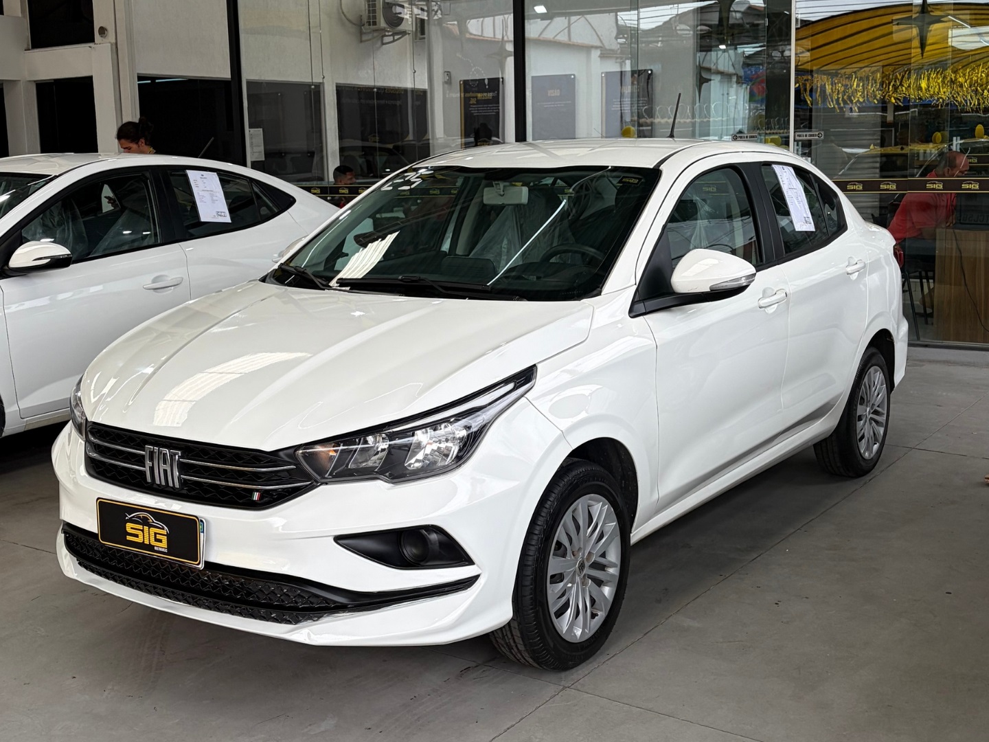 FIAT CRONOS 1.0 FIREFLY FLEX DRIVE MANUAL 2025 Branco seminovo à venda em Duque de Caxias - Miniatura Traseira - SIG Multimarcas