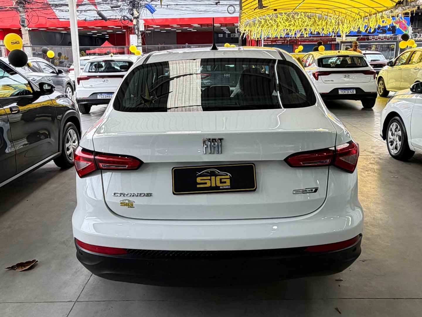 FIAT CRONOS 1.0 FIREFLY FLEX DRIVE MANUAL 2025 Branco seminovo à venda em Duque de Caxias - Miniatura Interior - SIG Multimarcas