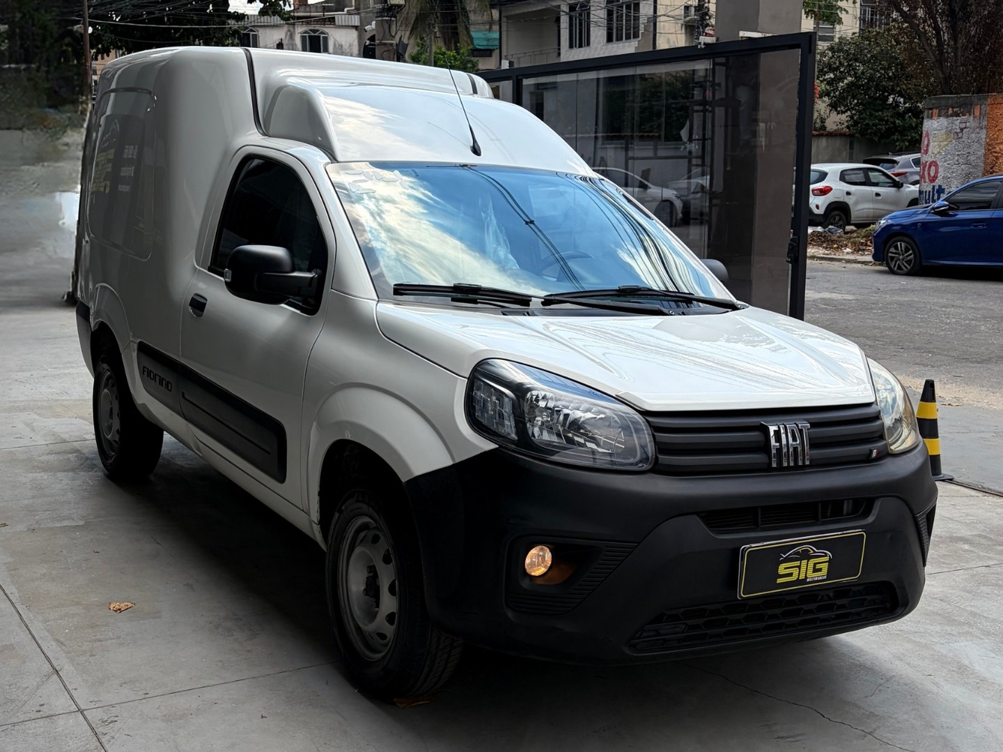 FIAT FIORINO 1.4 MPI FURGÃO ENDURANCE 8V FLEX 2P MANUAL 2024 Branco seminovo à venda em Duque de Caxias - Miniatura Traseira - SIG Multimarcas