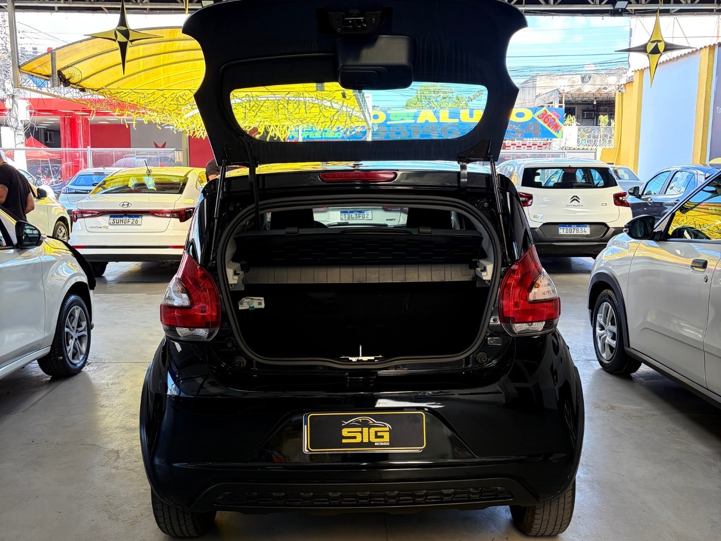 FIAT MOBI 1.0 FIREFLY FLEX LIKE. MANUAL 2025 Preto seminovo à venda em Duque de Caxias - Miniatura Vista 8 - SIG Multimarcas