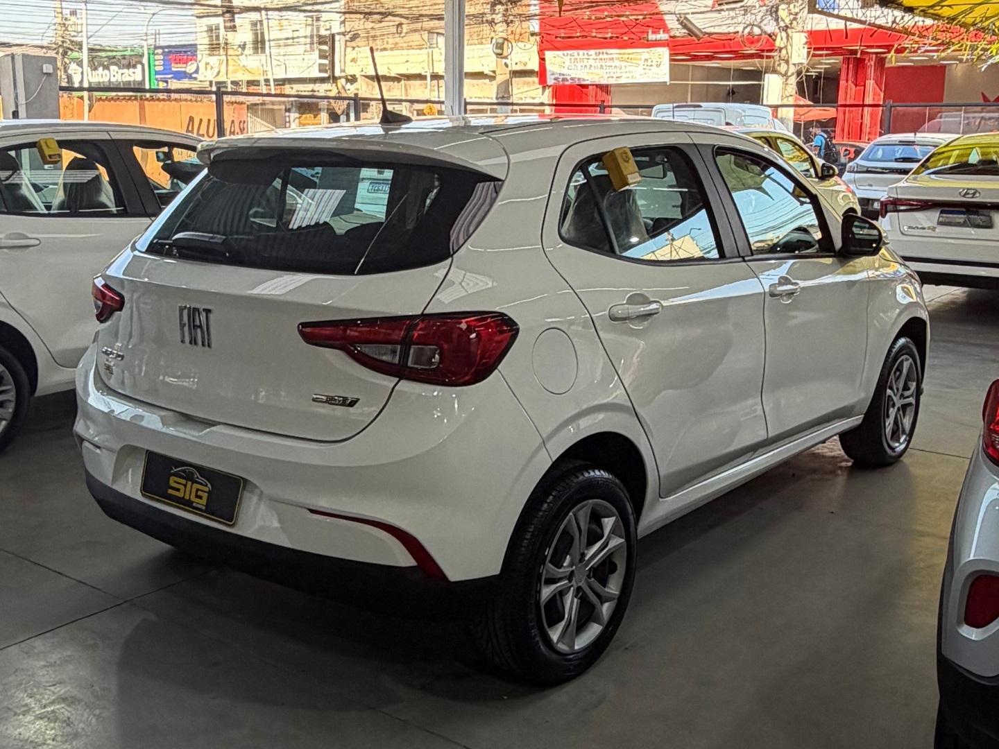 FIAT ARGO 1.0 FIREFLY FLEX DRIVE MANUAL 2025 Branco seminovo à venda em Duque de Caxias - Miniatura Detalhe - SIG Multimarcas