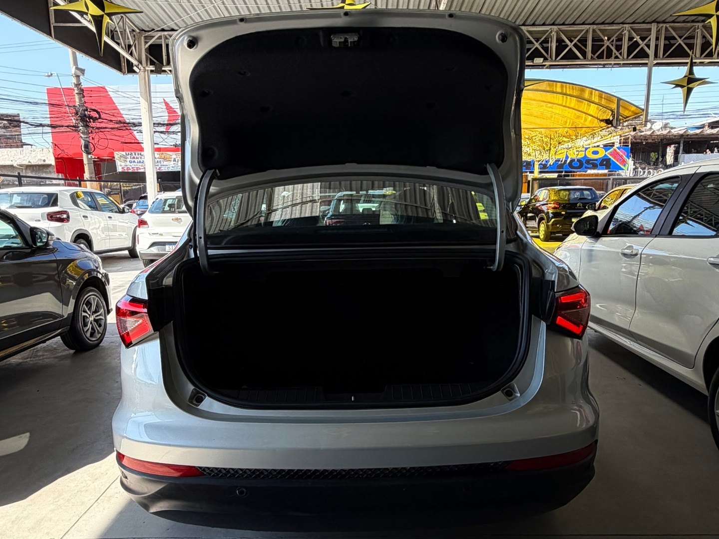 FIAT CRONOS 1.3 FIREFLY FLEX DRIVE MANUAL 2025 Prata seminovo à venda em Duque de Caxias - Miniatura Vista 8 - SIG Multimarcas
