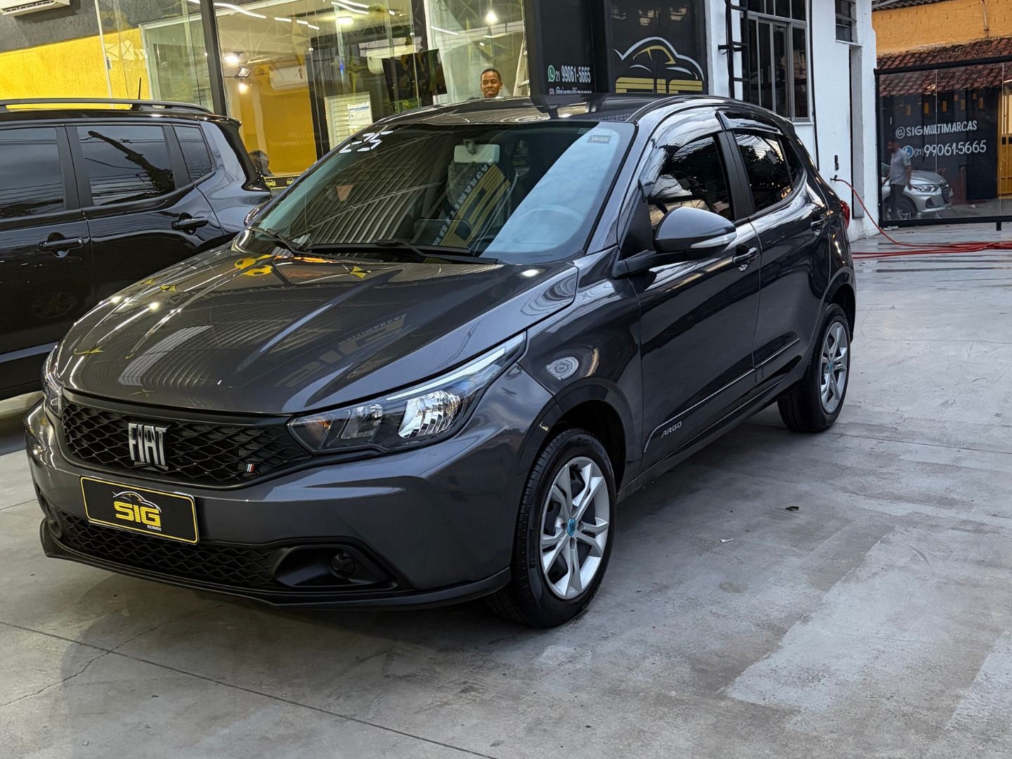 FIAT ARGO 1.0 FIREFLY FLEX DRIVE MANUAL 2025 Cinza seminovo à venda em Duque de Caxias - Miniatura Traseira - SIG Multimarcas