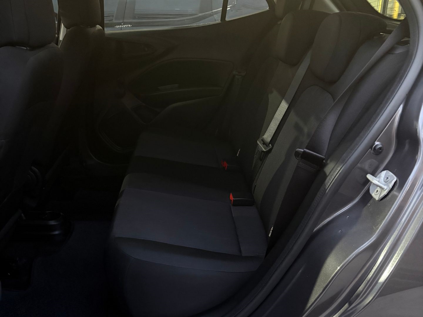 FIAT ARGO 1.0 FIREFLY FLEX DRIVE MANUAL 2025 Cinza seminovo à venda em Duque de Caxias - Miniatura Vista 8 - SIG Multimarcas