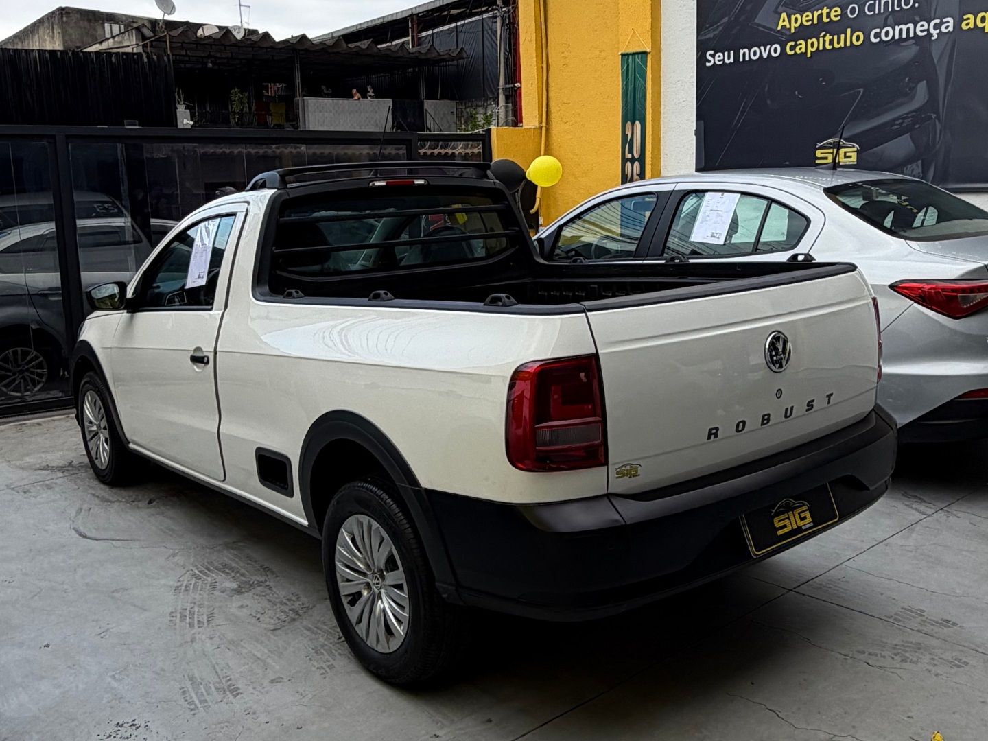 VOLKSWAGEN SAVEIRO 1.6 MSI ROBUST CS 16V FLEX 2P MANUAL 2023 Branco seminovo à venda em Duque de Caxias - Miniatura Vista 6 - SIG Multimarcas