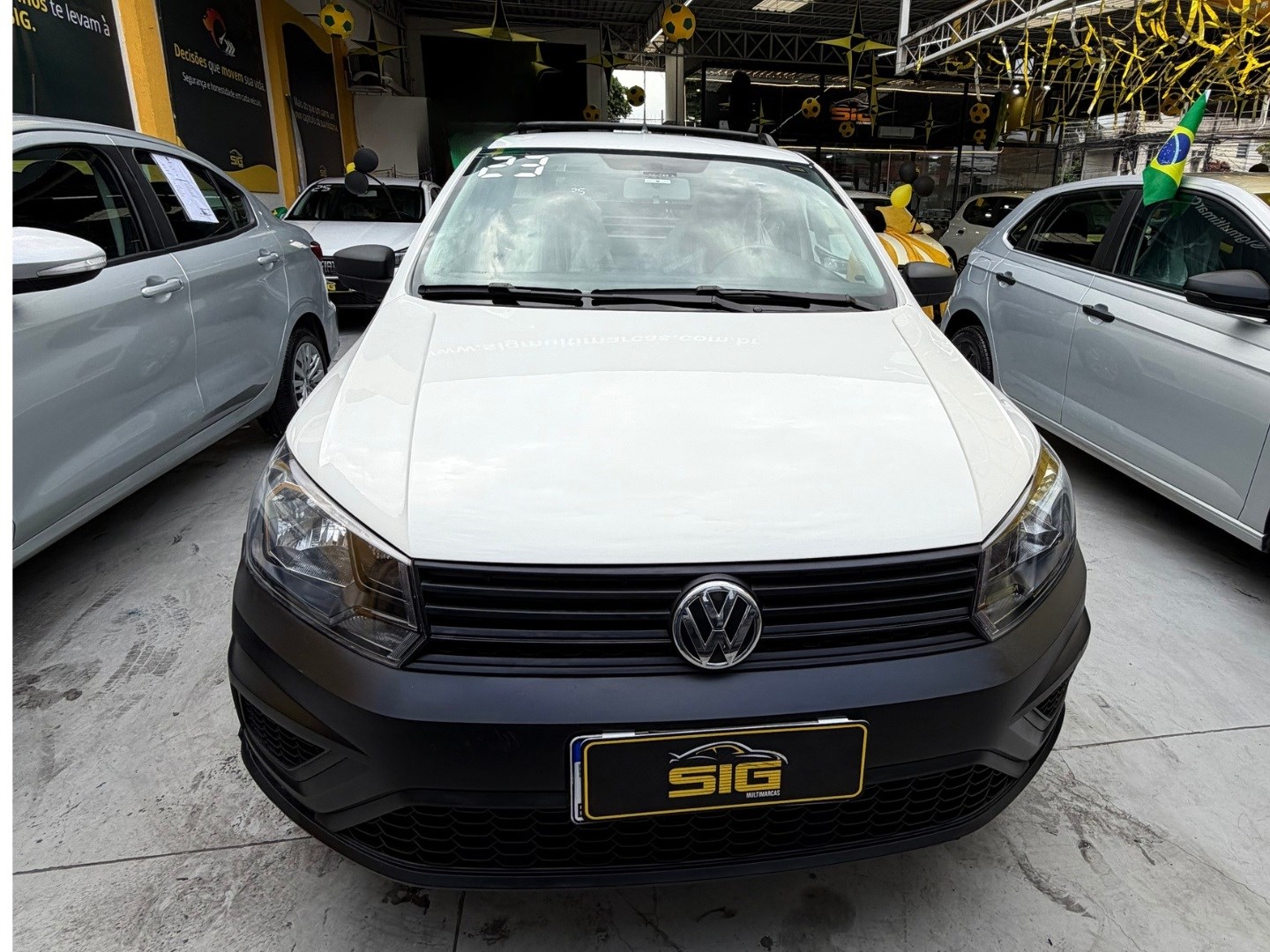 VOLKSWAGEN SAVEIRO 1.6 MSI ROBUST CS 16V FLEX 2P MANUAL 2023 Branco seminovo à venda em Duque de Caxias - Miniatura Lateral - SIG Multimarcas