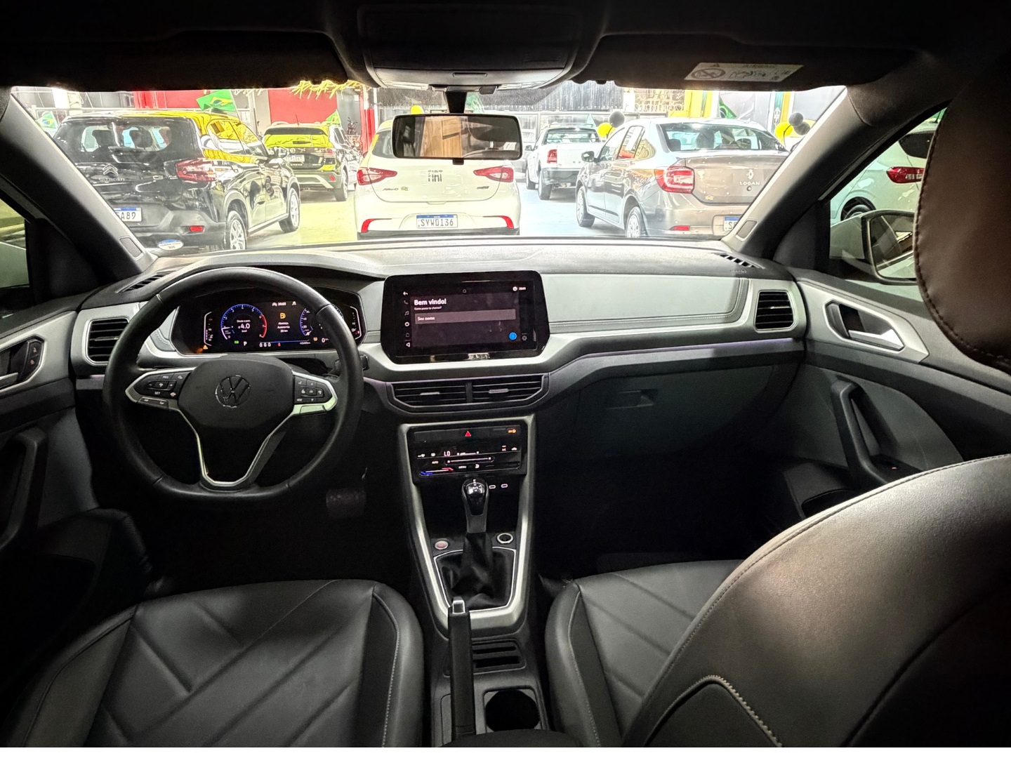 VOLKSWAGEN T-CROSS 1.0 200 TSI TOTAL FLEX COMFORTLINE AUTOMÁTICO 2025 Branco seminovo à venda em Duque de Caxias - Miniatura Vista 8 - SIG Multimarcas