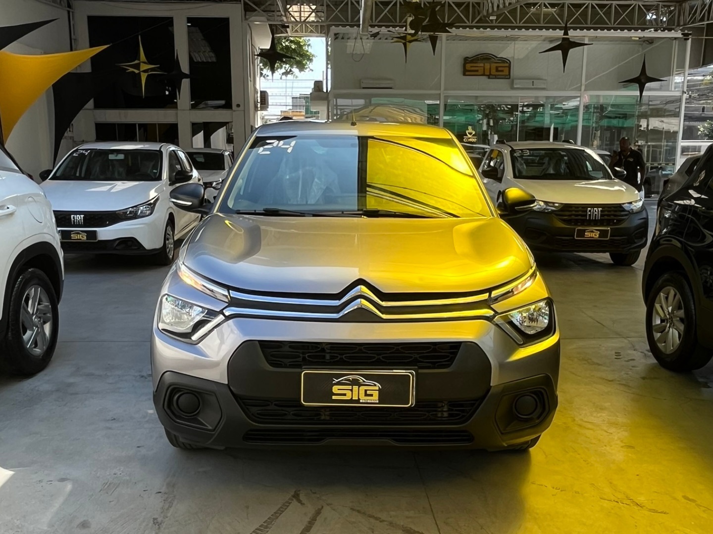 CITROEN C3 1.0 FIREFLY FLEX LIVE PACK MANUAL 2024 Cinza seminovo à venda em Duque de Caxias - Miniatura Lateral - SIG Multimarcas