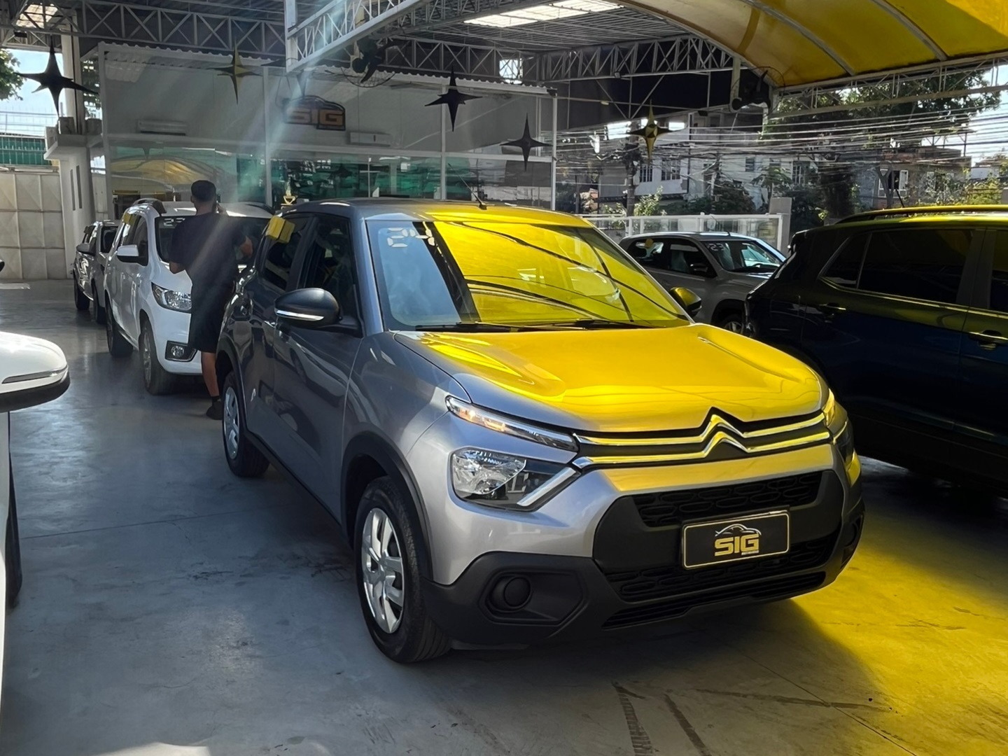 CITROEN C3 1.0 FIREFLY FLEX LIVE PACK MANUAL 2024 Cinza seminovo à venda em Duque de Caxias - Miniatura Interior - SIG Multimarcas