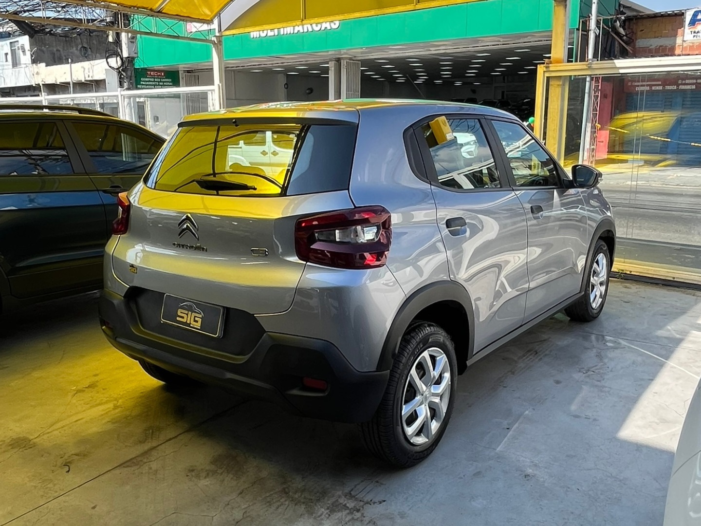 CITROEN C3 1.0 FIREFLY FLEX LIVE PACK MANUAL 2024 Cinza seminovo à venda em Duque de Caxias - Miniatura Vista 7 - SIG Multimarcas