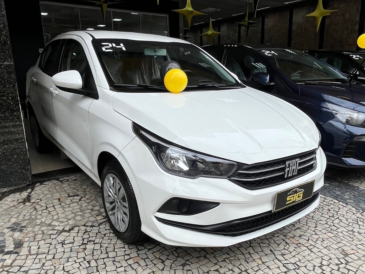 FIAT CRONOS 1.3 FIREFLY FLEX DRIVE MANUAL 2024 Branco seminovo à venda em Duque de Caxias - Miniatura Interior - SIG Multimarcas
