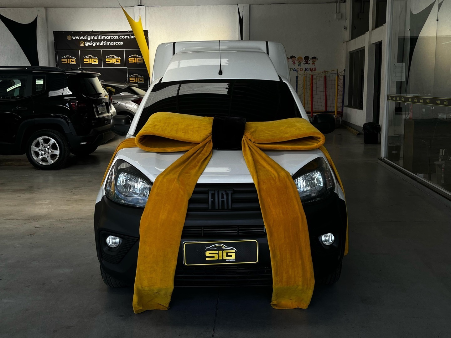 FIAT FIORINO 1.4 MPI FURGÃO ENDURANCE 8V FLEX 2P MANUAL 2024 Branco seminovo à venda em Duque de Caxias - Frente - SIG Multimarcas