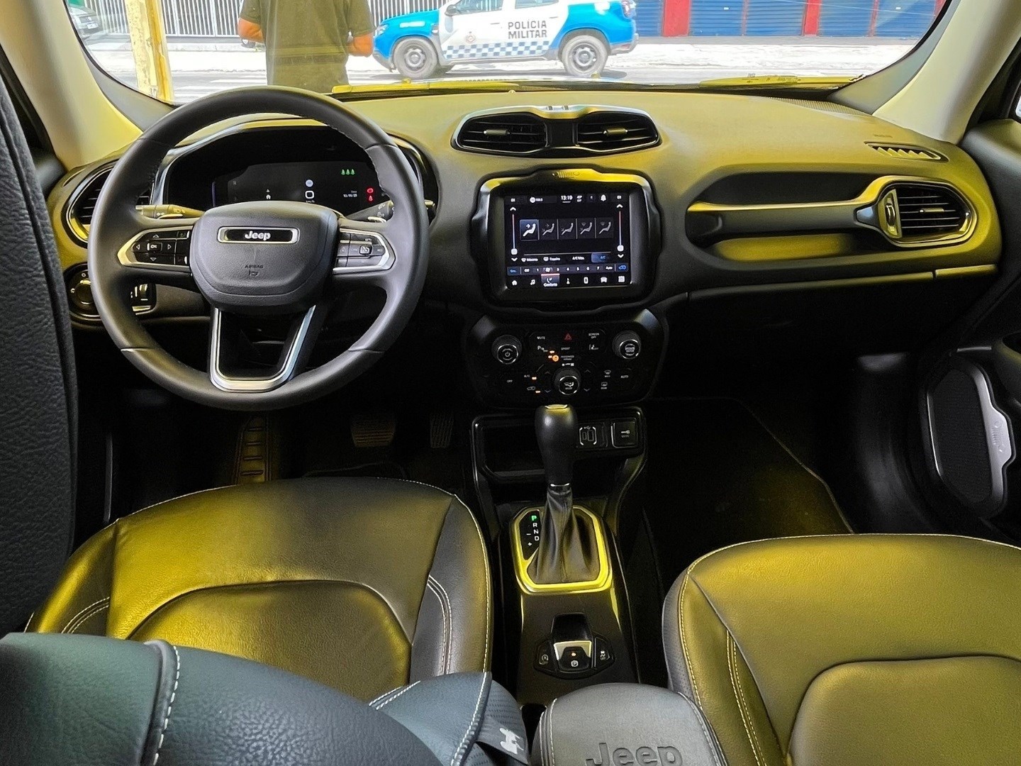 JEEP RENEGADE 1.3 T270 TURBO FLEX LONGITUDE AT6 2023 Cinza seminovo à venda em Duque de Caxias - Miniatura Vista 8 - SIG Multimarcas