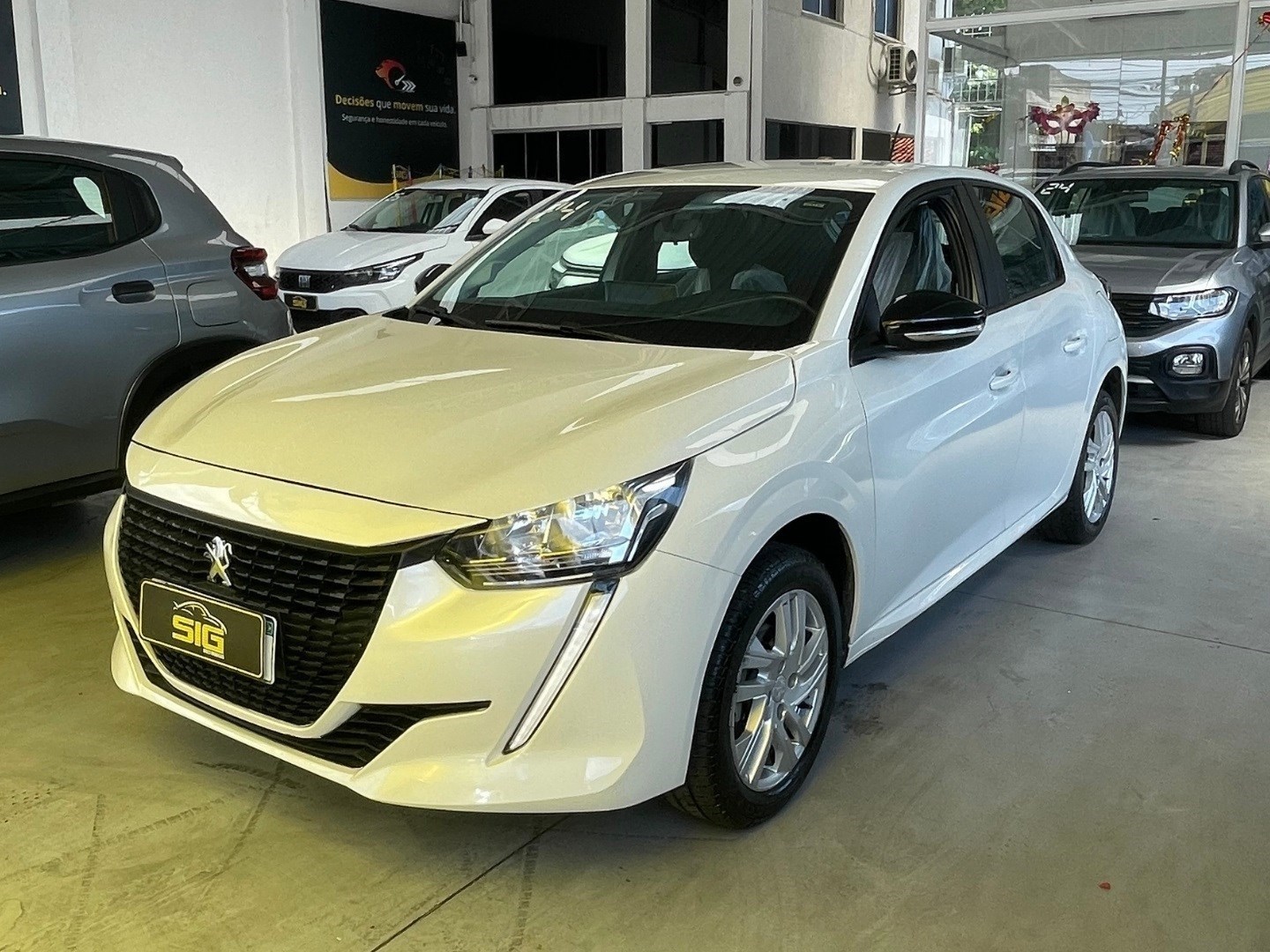 PEUGEOT 208 1.6 16V FLEX ACTIVE AT6 2024 Branco seminovo à venda em Duque de Caxias - Miniatura Lateral - SIG Multimarcas
