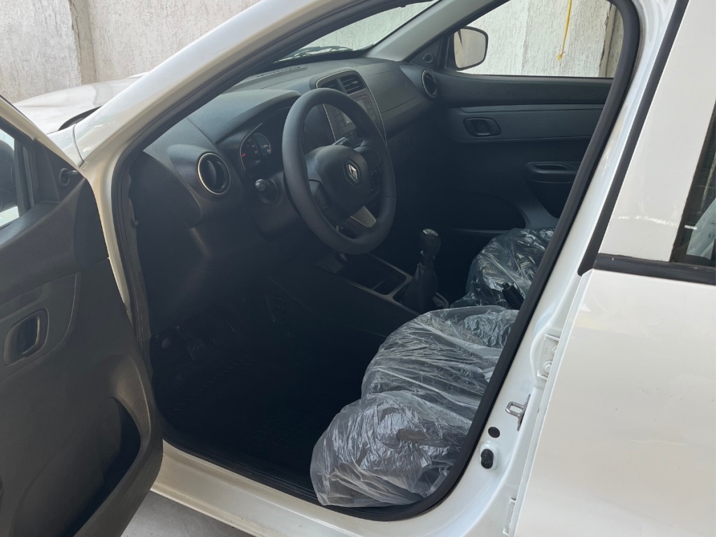 RENAULT KWID 1.0 12V SCE FLEX ZEN MANUAL 2022 Branco seminovo à venda em Duque de Caxias - Miniatura Vista 8 - SIG Multimarcas