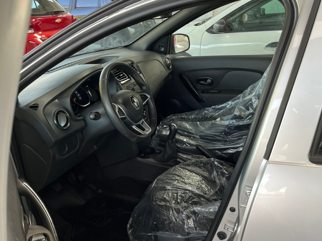 RENAULT LOGAN 1.0 12V SCE FLEX ZEN MANUAL 2023 Prata seminovo à venda em Duque de Caxias - Miniatura Vista 7 - SIG Multimarcas